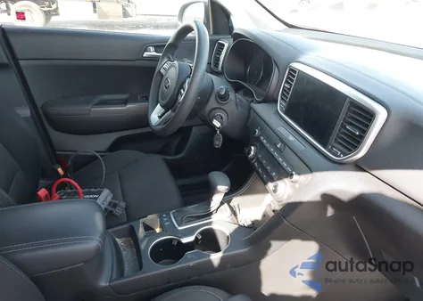 2020 Kia Sportage Lx z USA, uszkodzony, nr VIN KNDPMCAC1L7643305